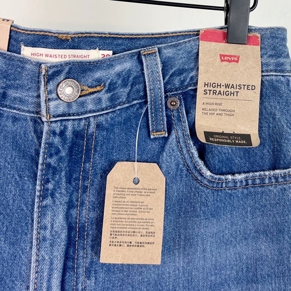 NWT Levi’s High Waisted Straight Distressed Jeans in Joe Strut - Picture 6 of 10